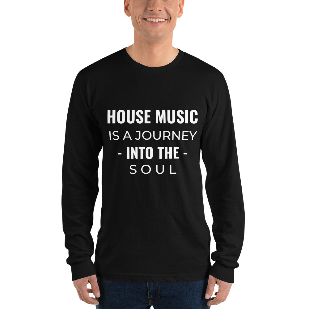 Long sleeve t-shirt