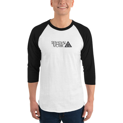 3/4 sleeve raglan shirt