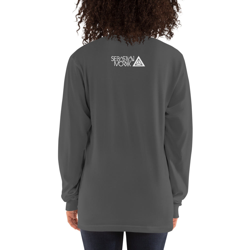 Long sleeve t-shirt